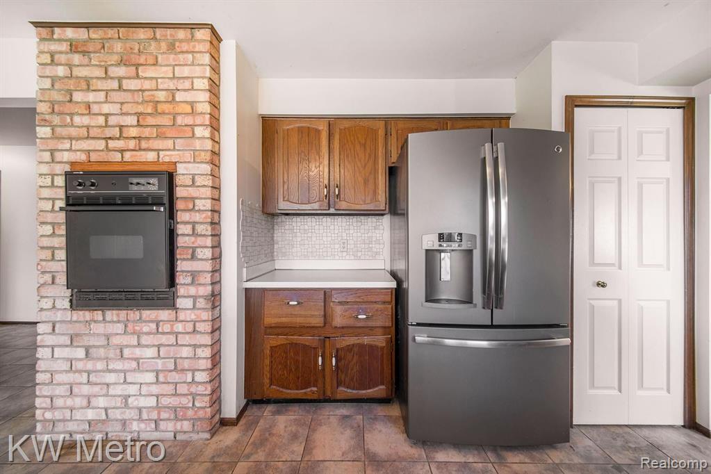 1206 Hathaway Rising Rochester Hills, MI 48306 - Photo 7 of 25