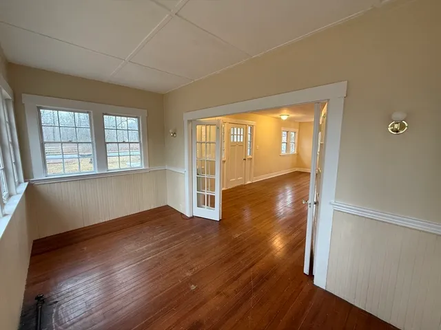 $1,700 | 37 Maple Avenue, Unit R, Rutland, MA 01543