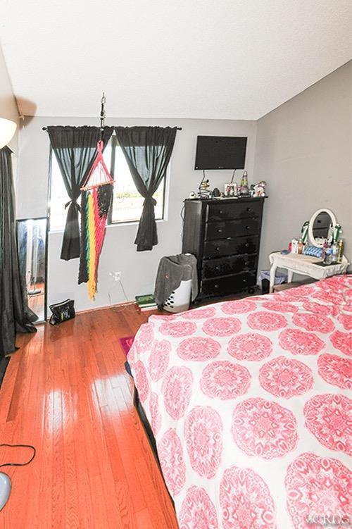 3636 Olds Road Oxnard, CA 93033 - Photo 18 of 23 a bedroom with a bed and dresser