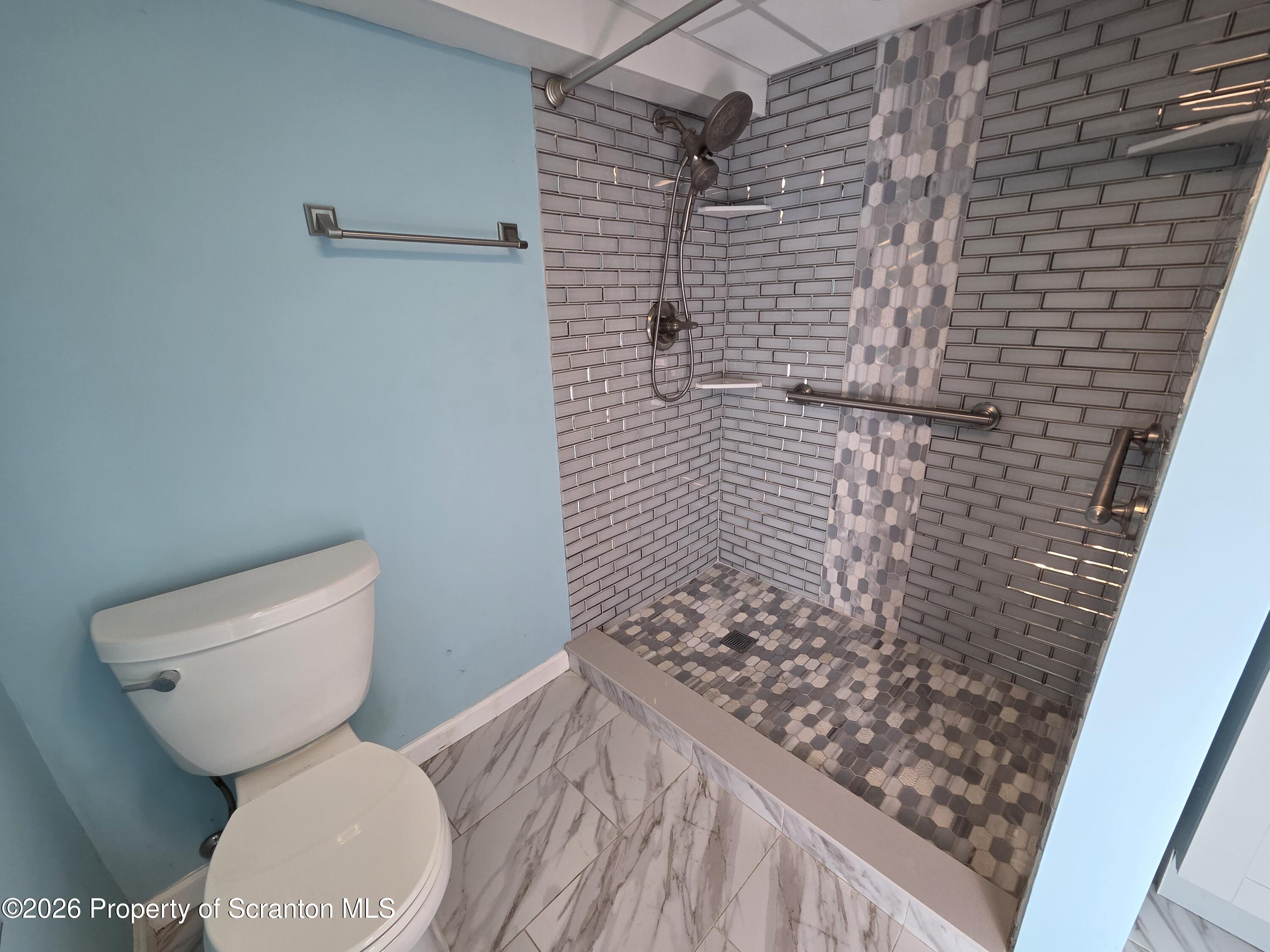 92 West Swallow Street Olyphant, PA 18447 - Photo 19 of 41 1000027715