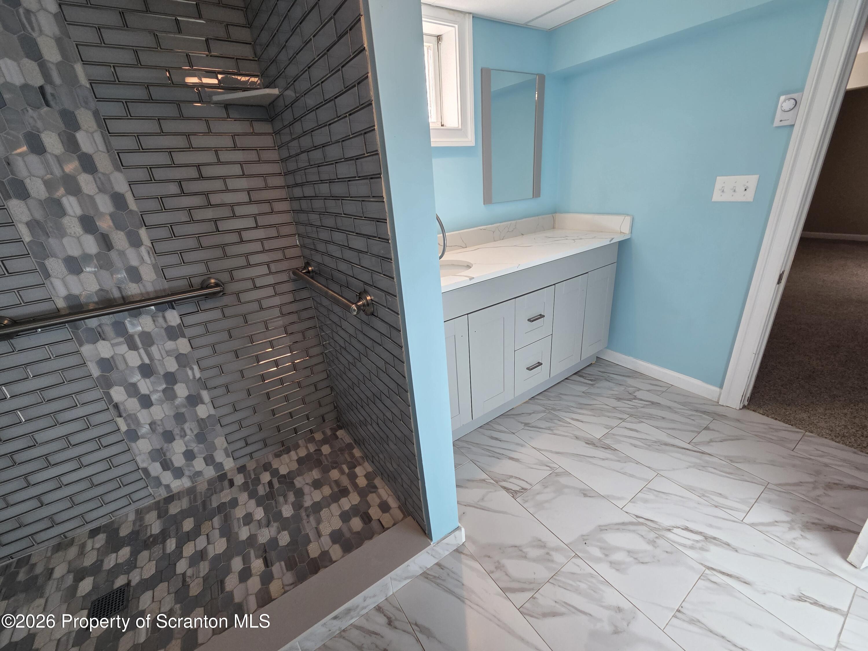 92 West Swallow Street Olyphant, PA 18447 - Photo 20 of 41 1000027720