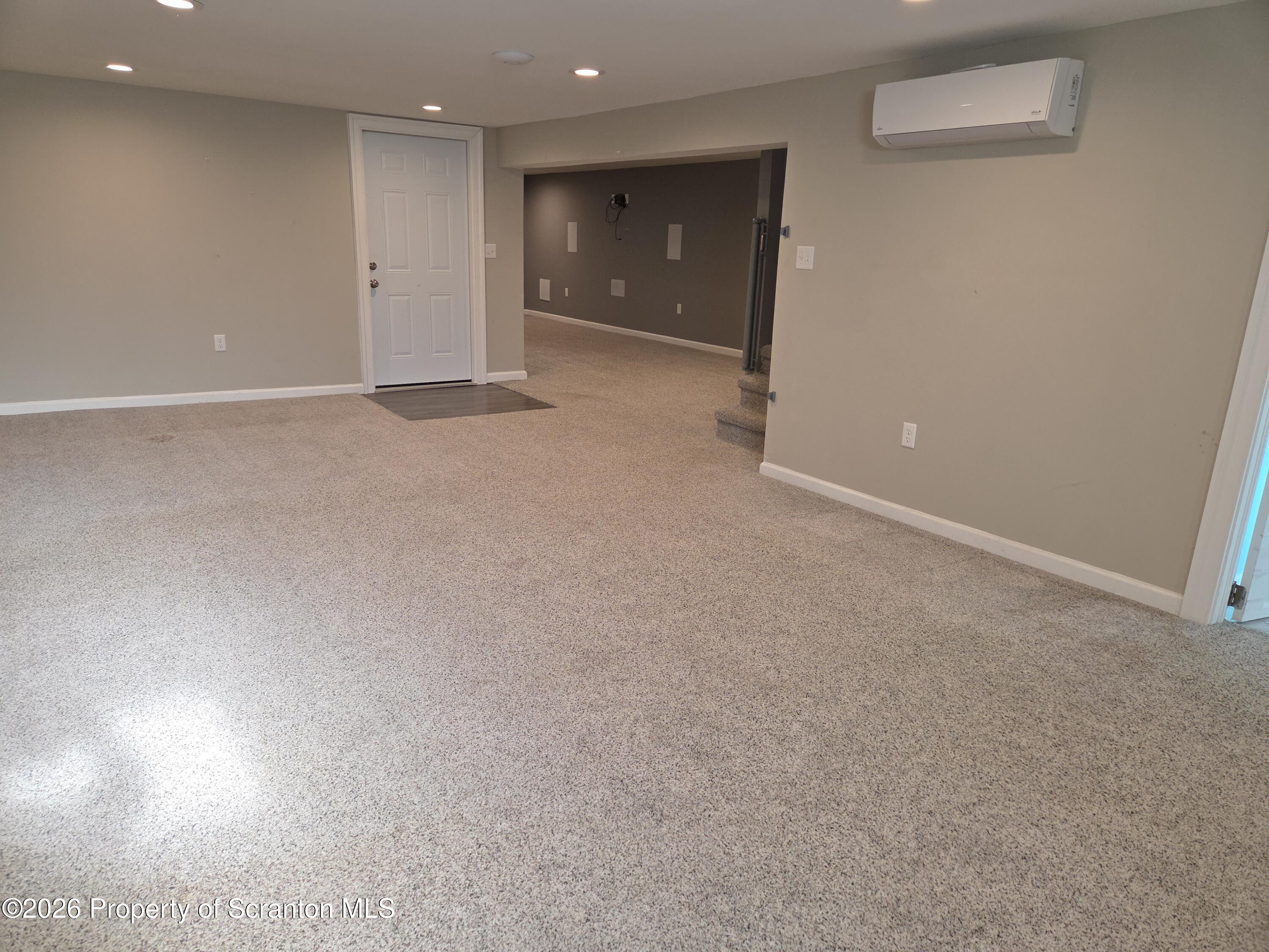 92 West Swallow Street Olyphant, PA 18447 - Photo 25 of 41 1000027736