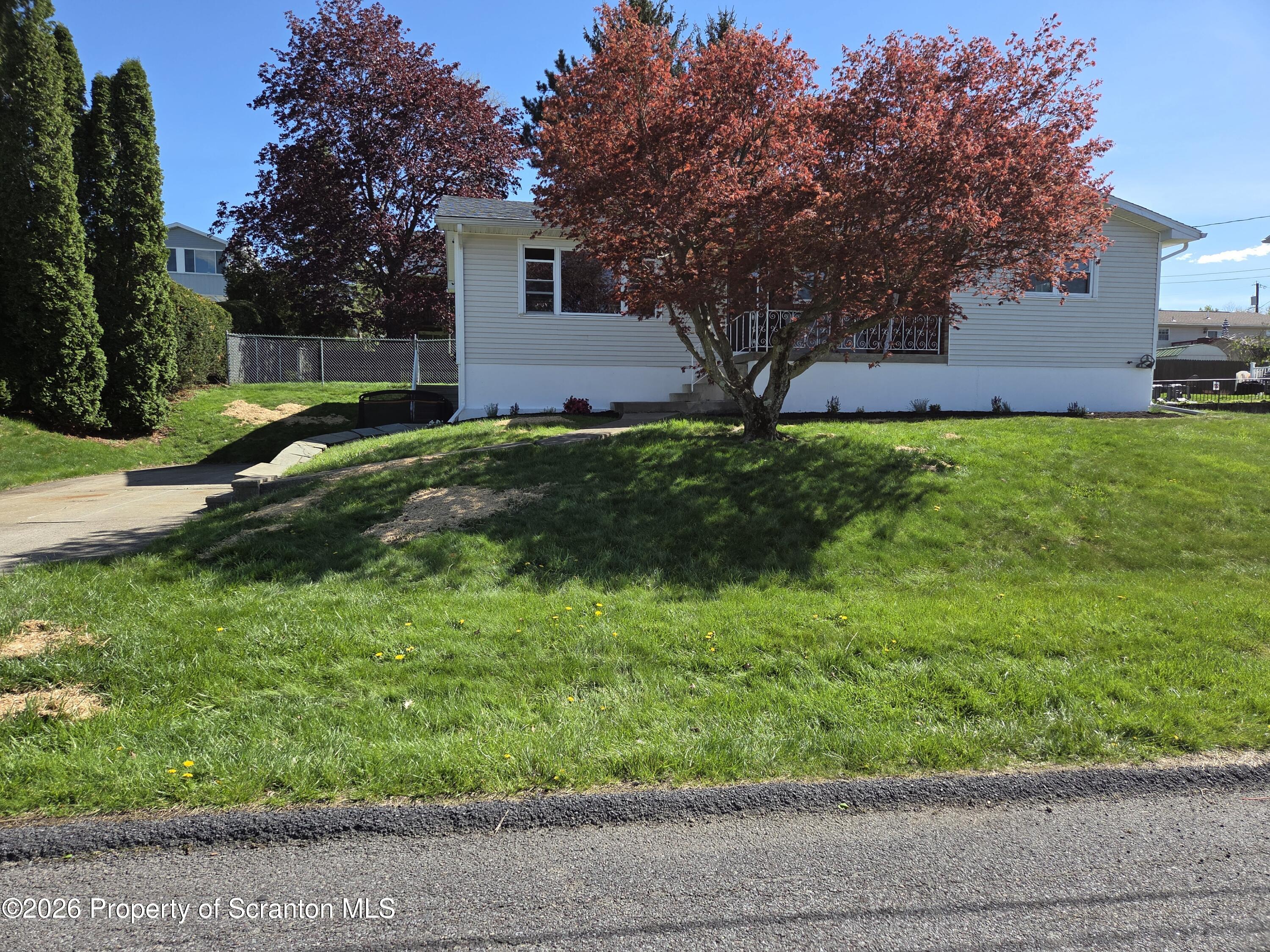 92 West Swallow Street Olyphant, PA 18447 - Photo 37 of 41 1000027632