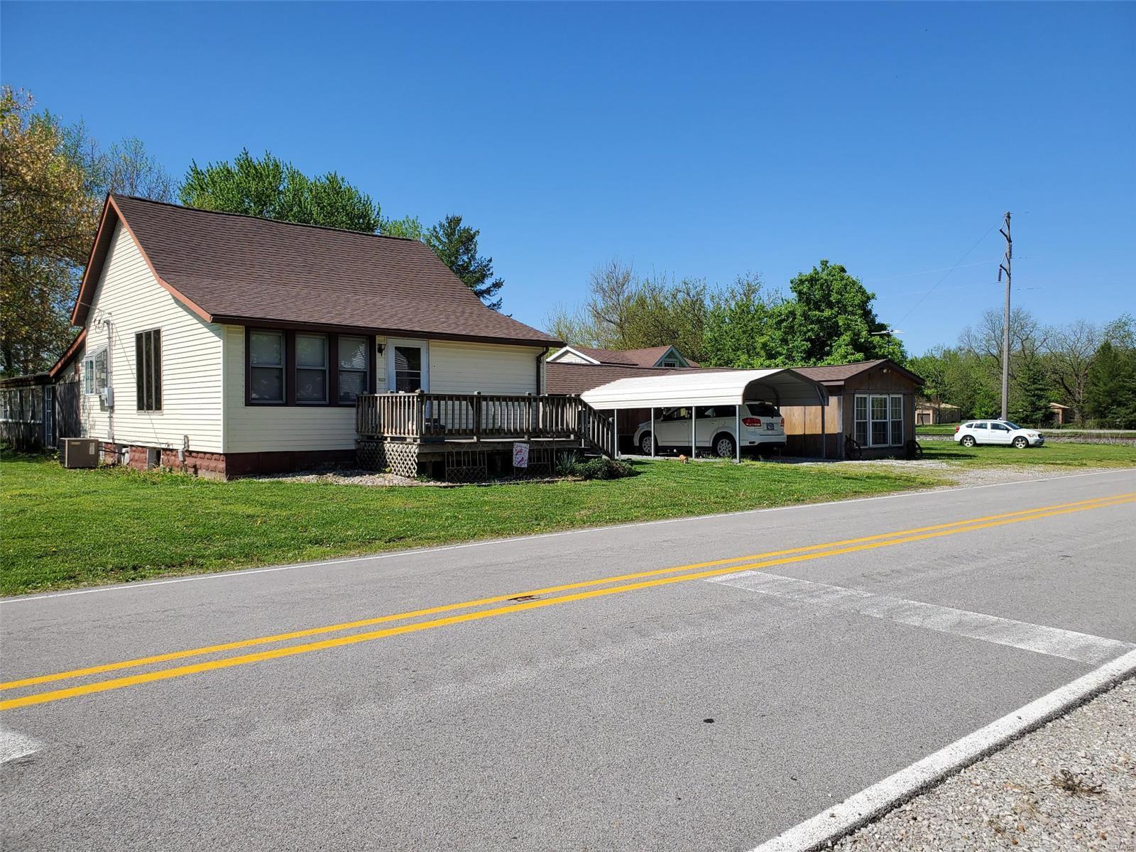 18920 Boulder Road Carlyle, IL 62231 - Photo 1 of 27