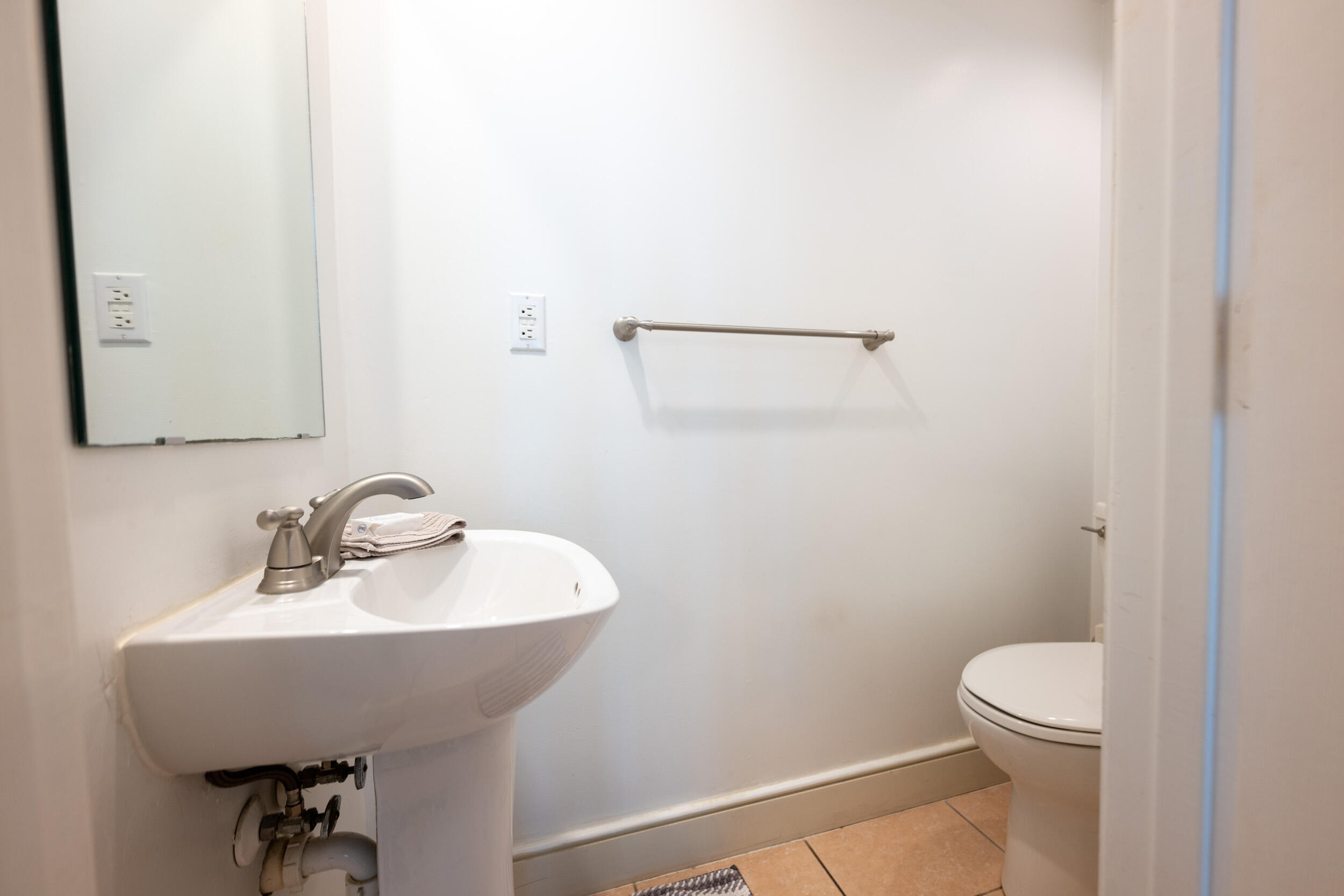 101 Front Street, Unit 4 Key West, FL 33040 - Photo 21 of 26 101 Front St. #4 - For Rent