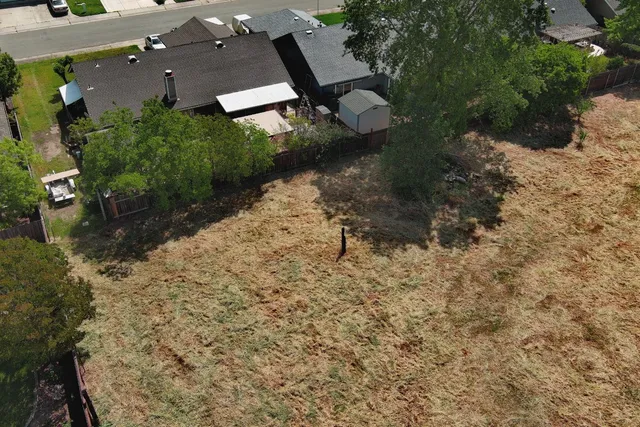 a view of a outdoor space