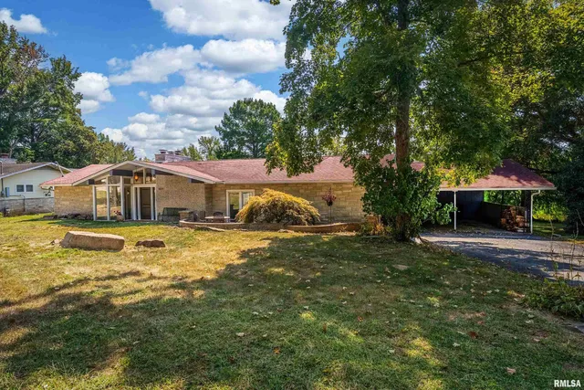 $150,000 | 1609 Tina Drive, Murphysboro, IL 62966