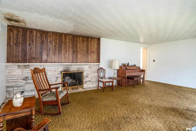 $150,000 | 1609 Tina Drive, Murphysboro, IL 62966