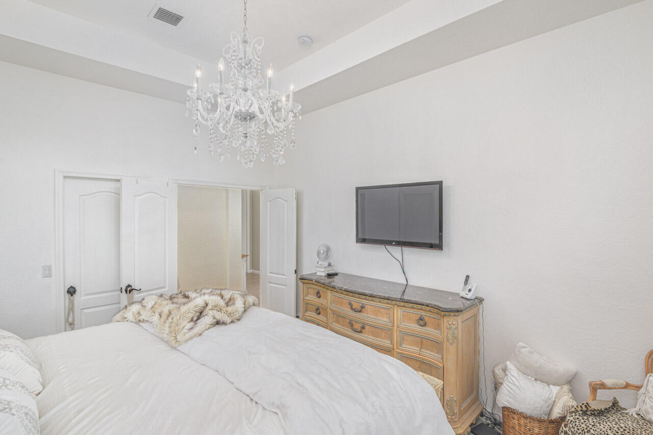 5948 Spanish River Road Fort Pierce, FL 34951 - Photo 19 of 36 19-2nGdoiJDTC6BgLi3oTvZ_temp