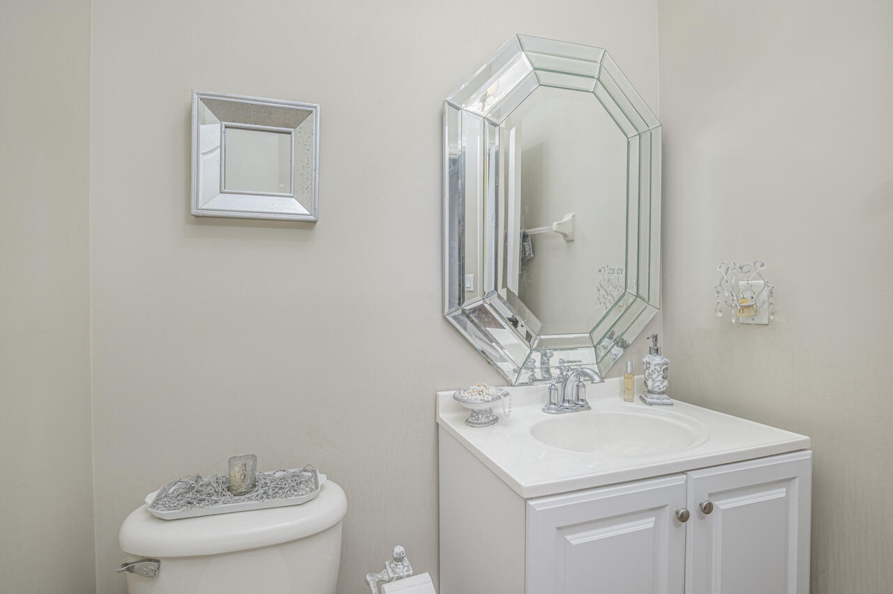 5948 Spanish River Road Fort Pierce, FL 34951 - Photo 23 of 36 23-r1aq1NnRTE2CnjDa63GT_temp