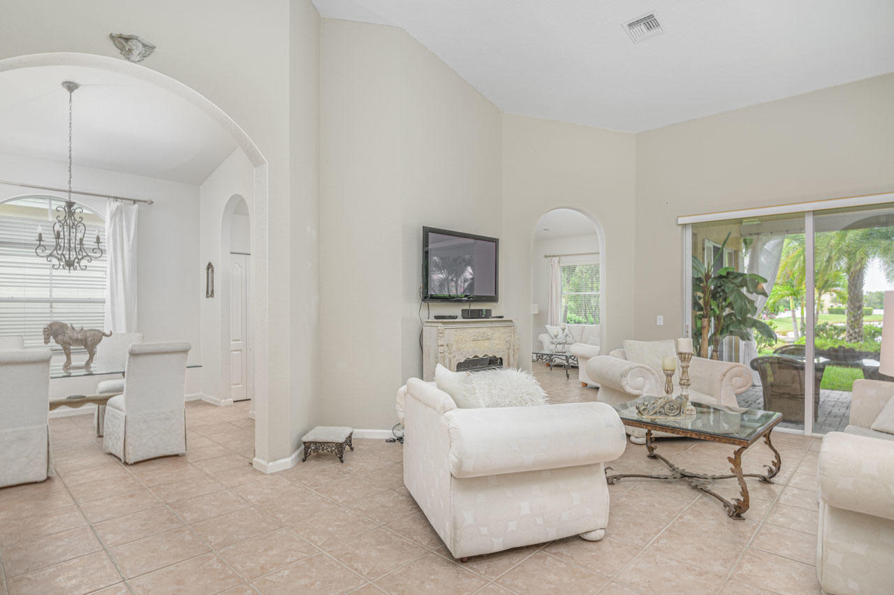 5948 Spanish River Road Fort Pierce, FL 34951 - Photo 5 of 36 5-c3YKMd3gRS29EKigh7YZ_temp