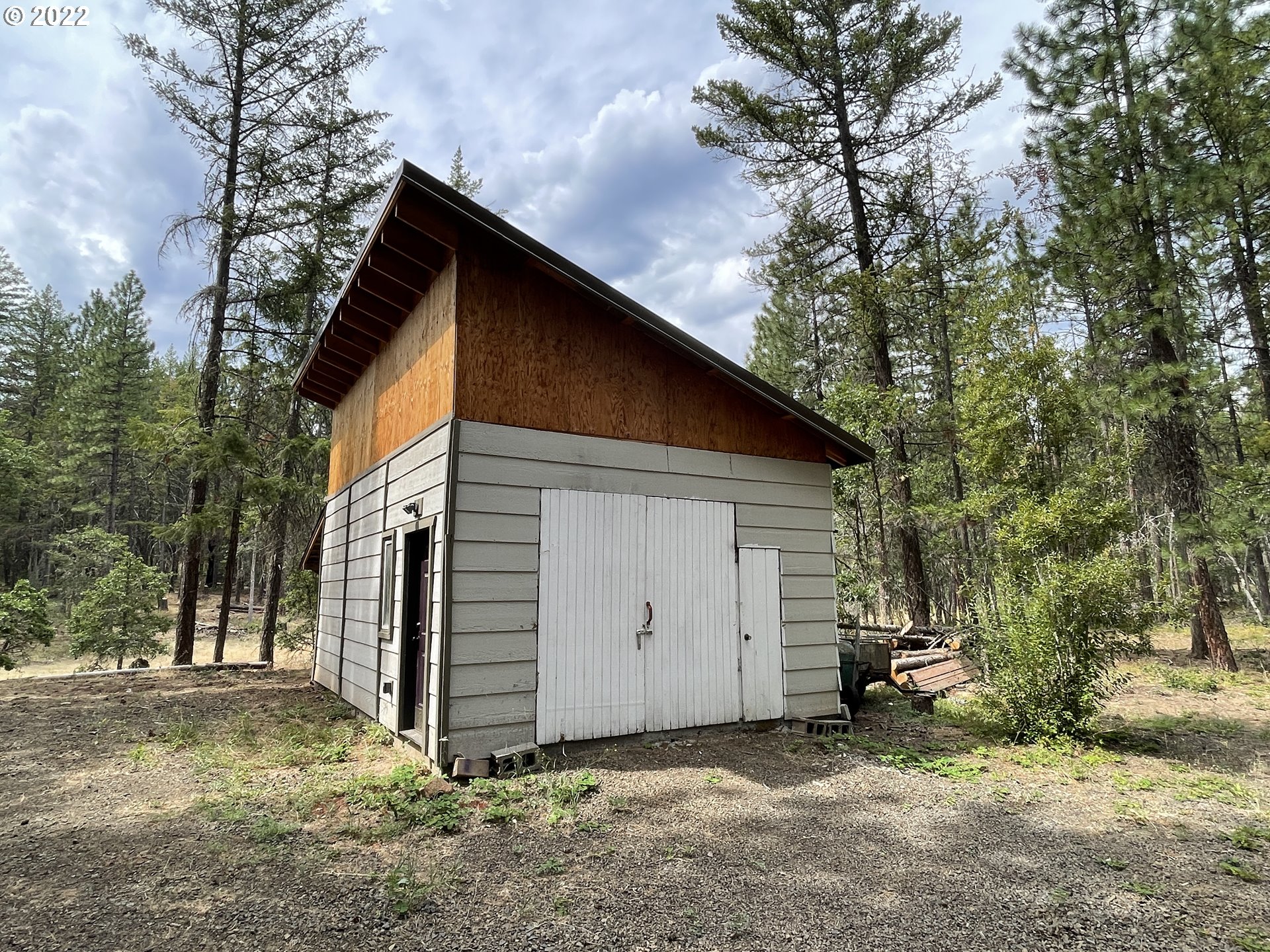 81 Soda Springs Road Goldendale, WA 98620 - Photo 28 of 31 a view of a house with a yard