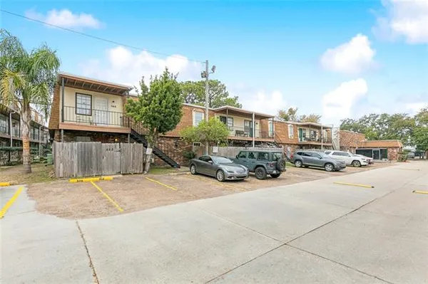 $1,600 | 6220 Riverside Drive, Unit 567, Metairie, LA 70003