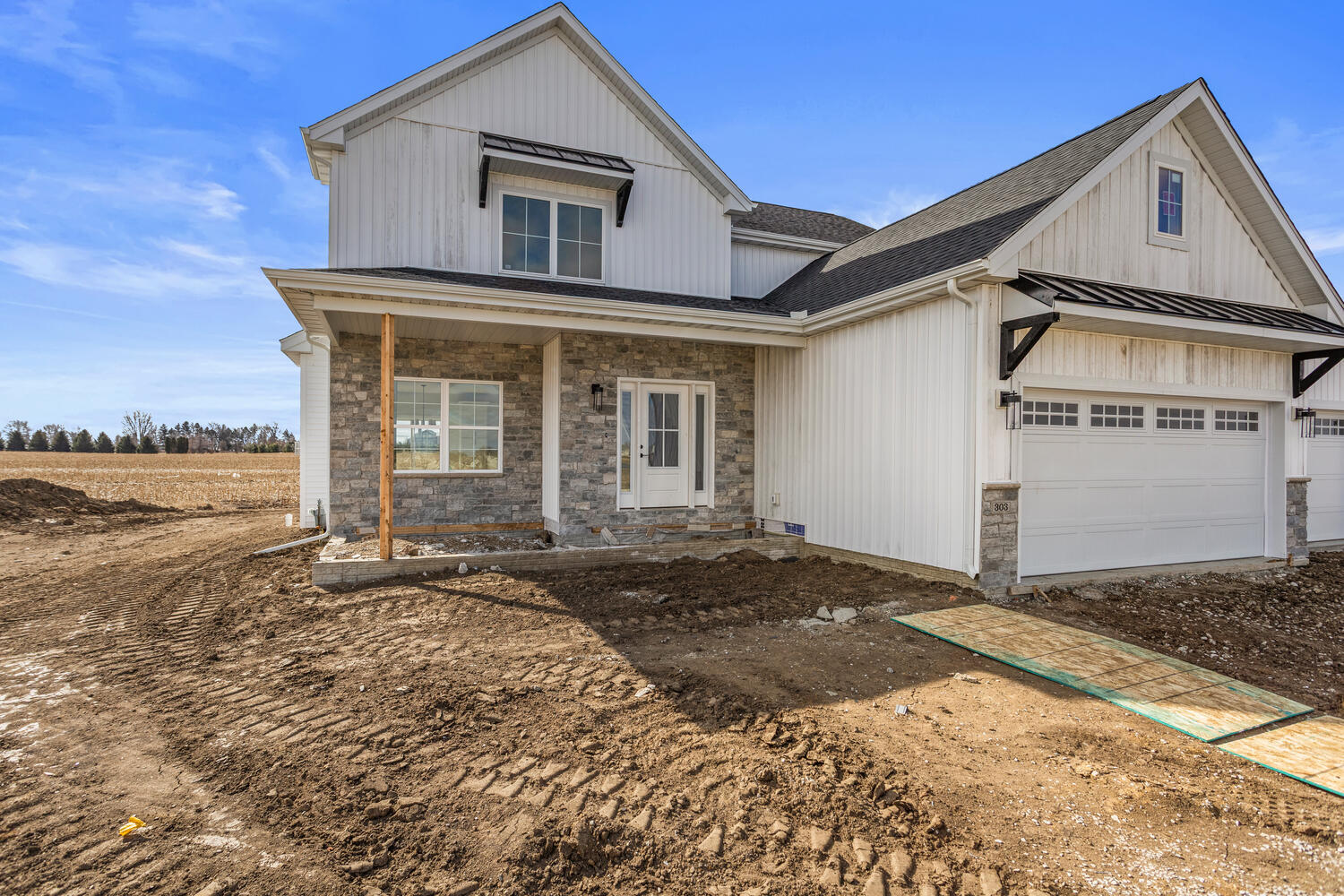 303 Collins Drive Mahomet, IL 61853 - Photo 2 of 40