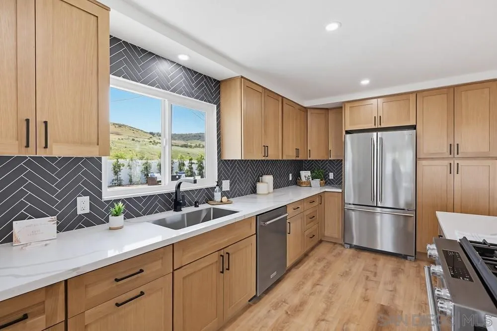 12804 Carriage Road Poway, CA 92064 - Photo 15 of 46 Gallery Image 15