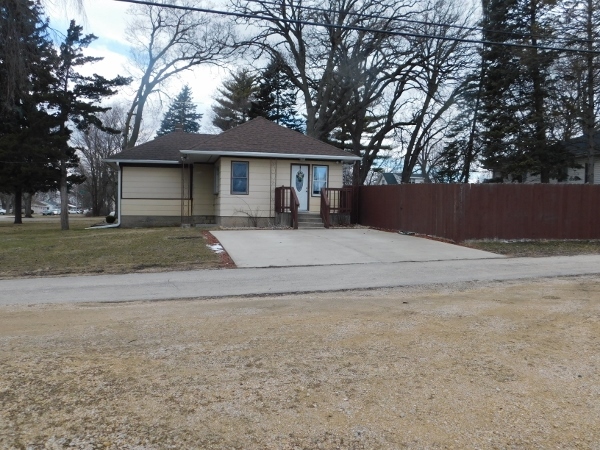 227 South 9th Street Rochelle, IL 61068 - Photo 22 of 25