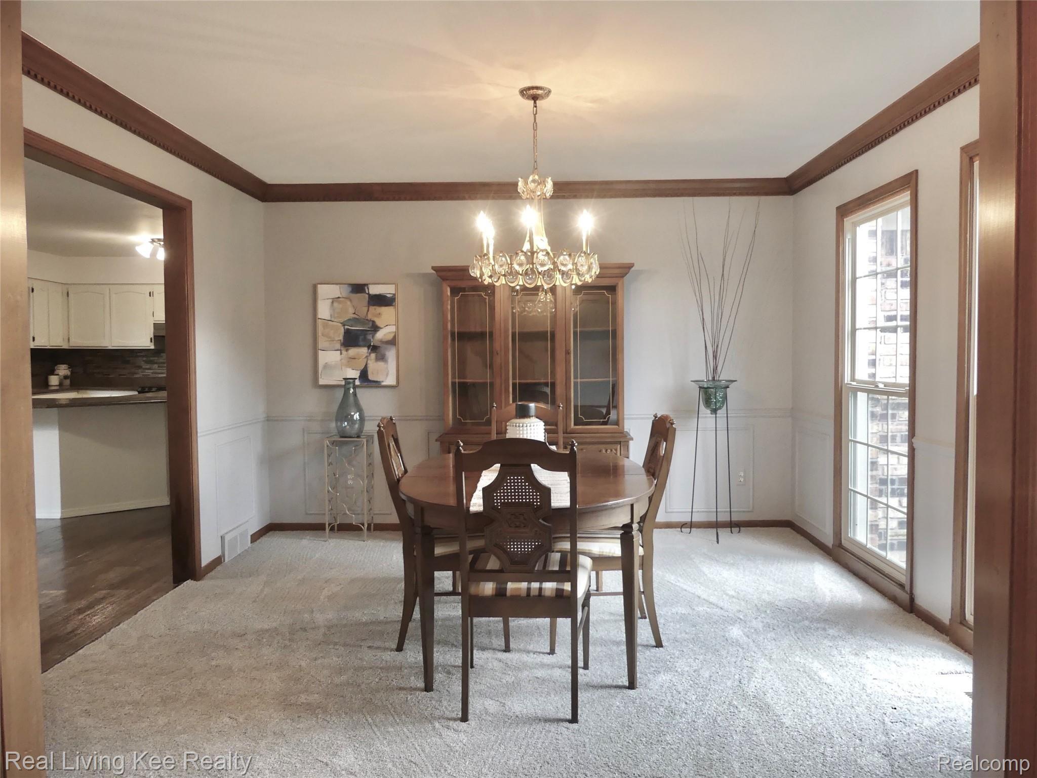 5118 Aintree Road Rochester, MI 48306 - Photo 11 of 47 Bright dining room off of foyer and kitchen