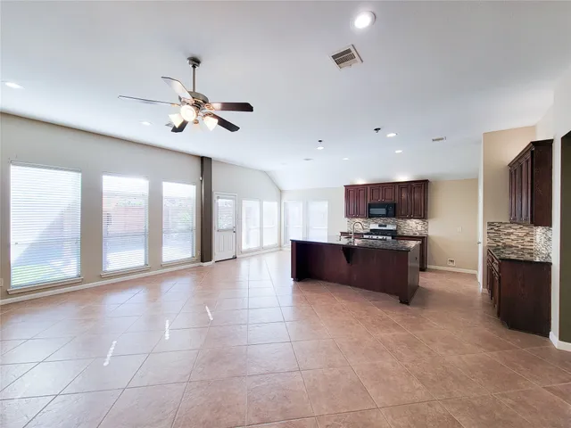 $2,800 | 9514 Garnet Falls Lane, Humble, TX 77396