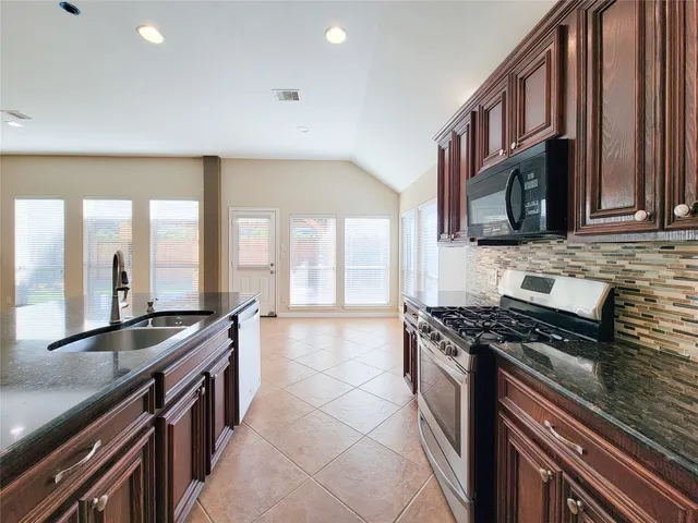 $2,800 | 9514 Garnet Falls Lane, Humble, TX 77396