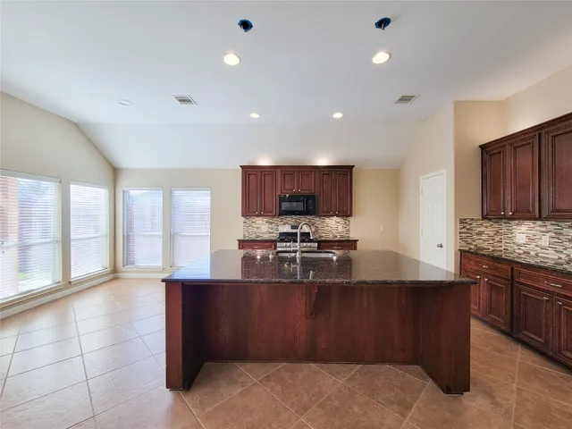 $2,800 | 9514 Garnet Falls Lane, Humble, TX 77396