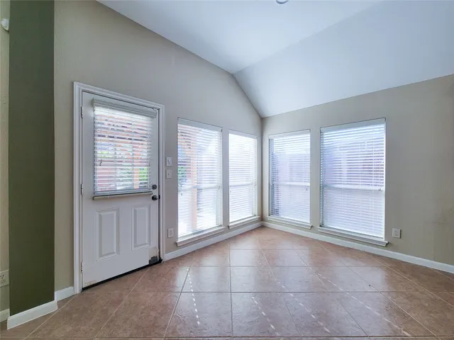 $2,800 | 9514 Garnet Falls Lane, Humble, TX 77396