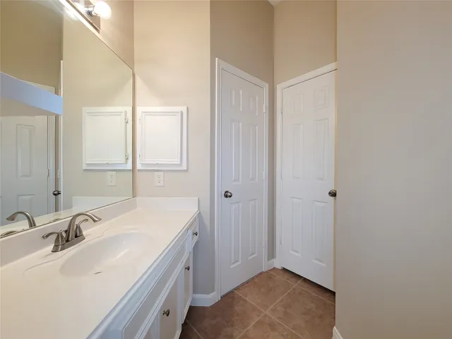 $2,800 | 9514 Garnet Falls Lane, Humble, TX 77396