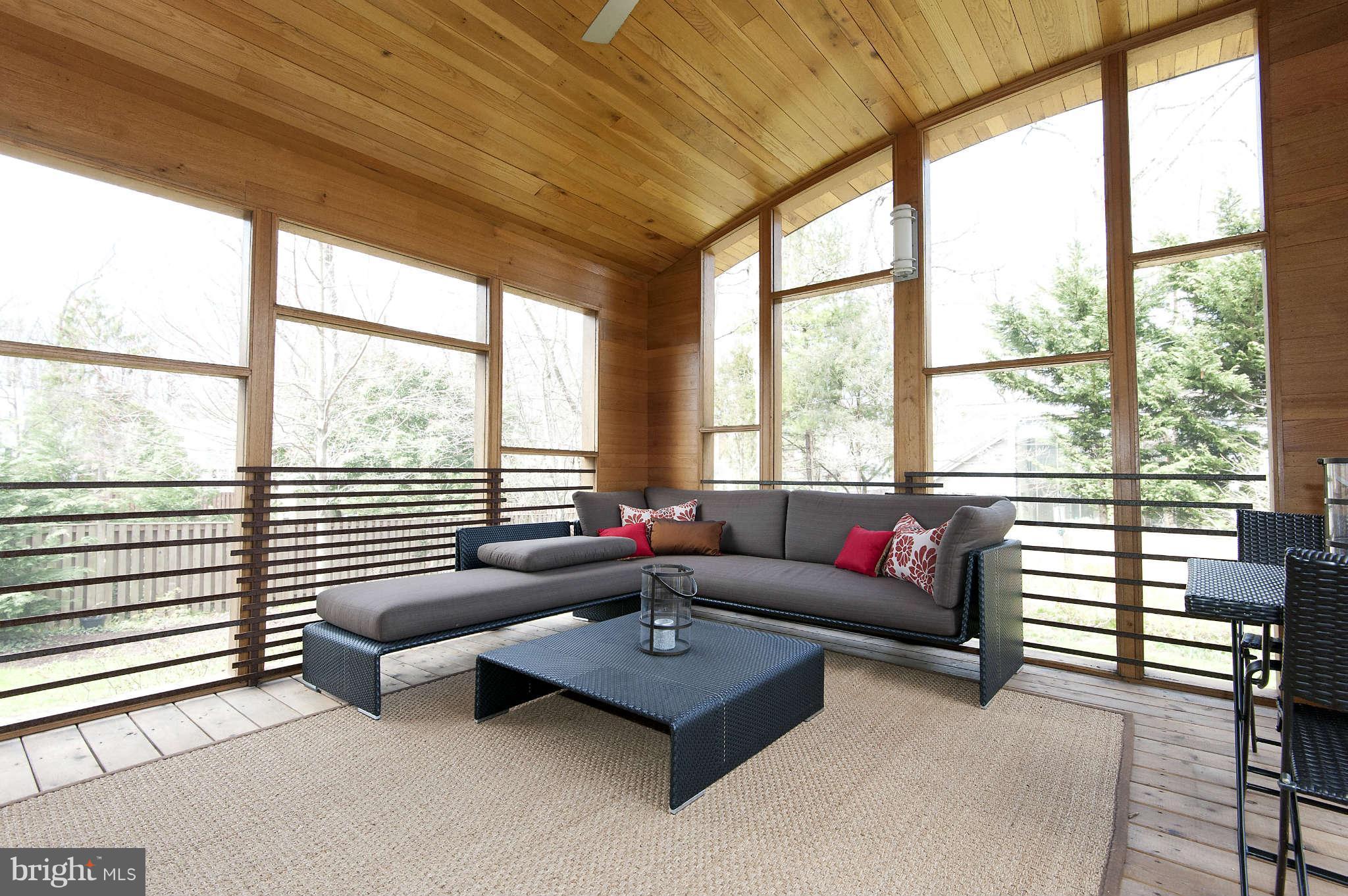 3102 Circle Hill Road Alexandria, VA 22305 - Photo 14 of 27 Screened Porch