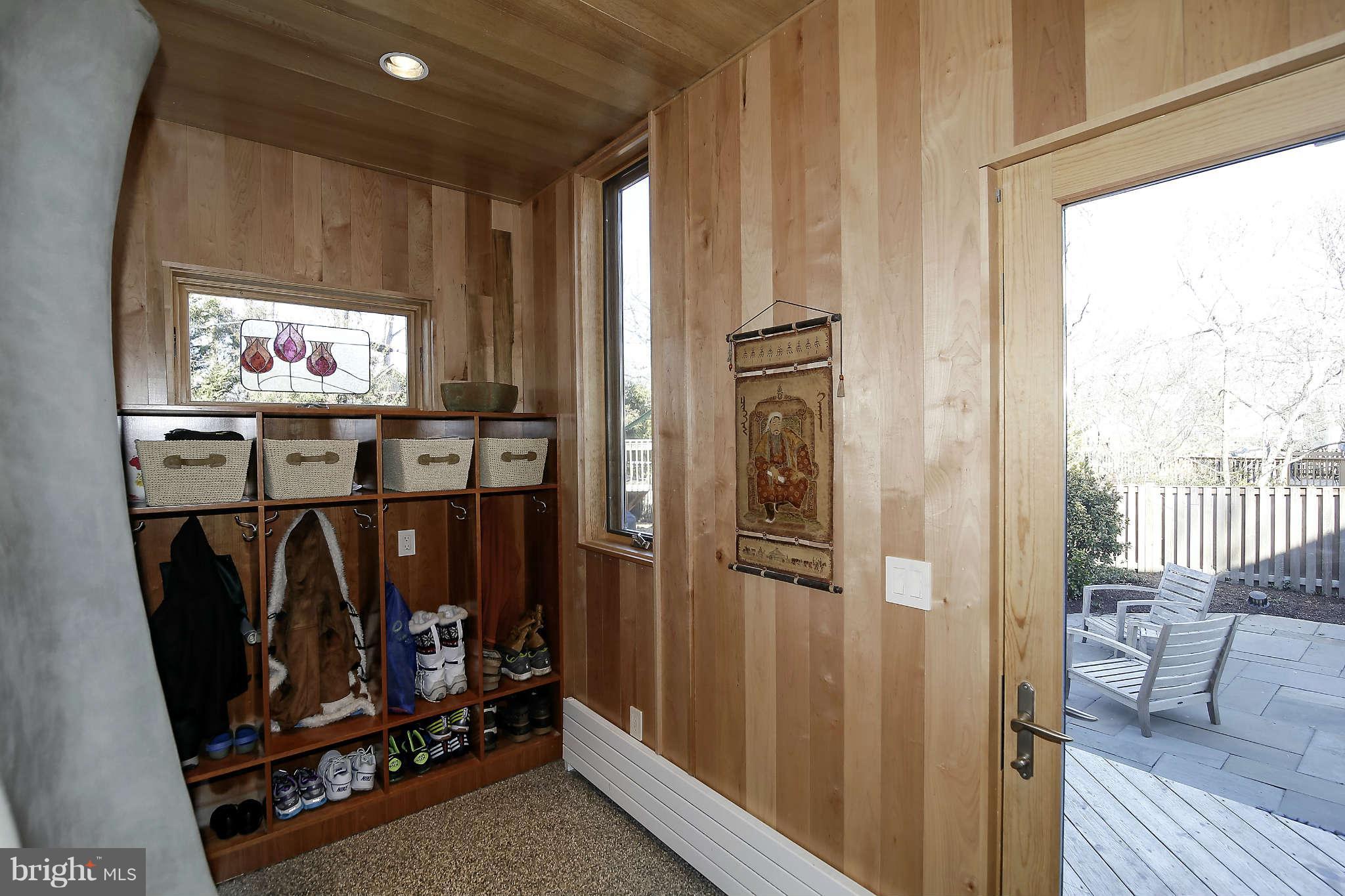 3102 Circle Hill Road Alexandria, VA 22305 - Photo 16 of 27 Mud Room