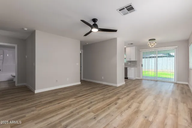 $2,300 | 3014 West Zachary Drive, Phoenix, AZ 85027