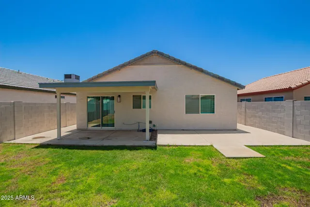 $2,300 | 3014 West Zachary Drive, Phoenix, AZ 85027