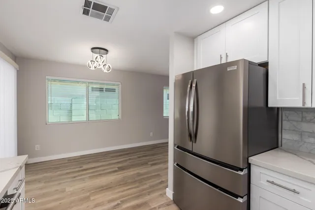 $2,300 | 3014 West Zachary Drive, Phoenix, AZ 85027