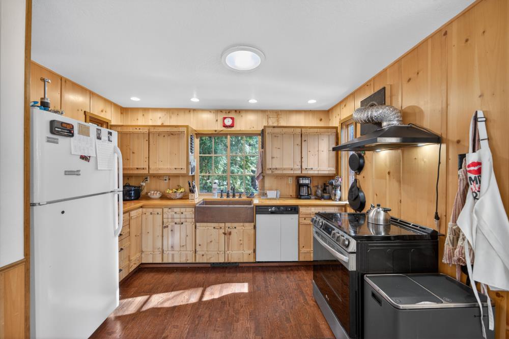 13052 Wood Rose Way Grass Valley, CA 95945 - Photo 12 of 46