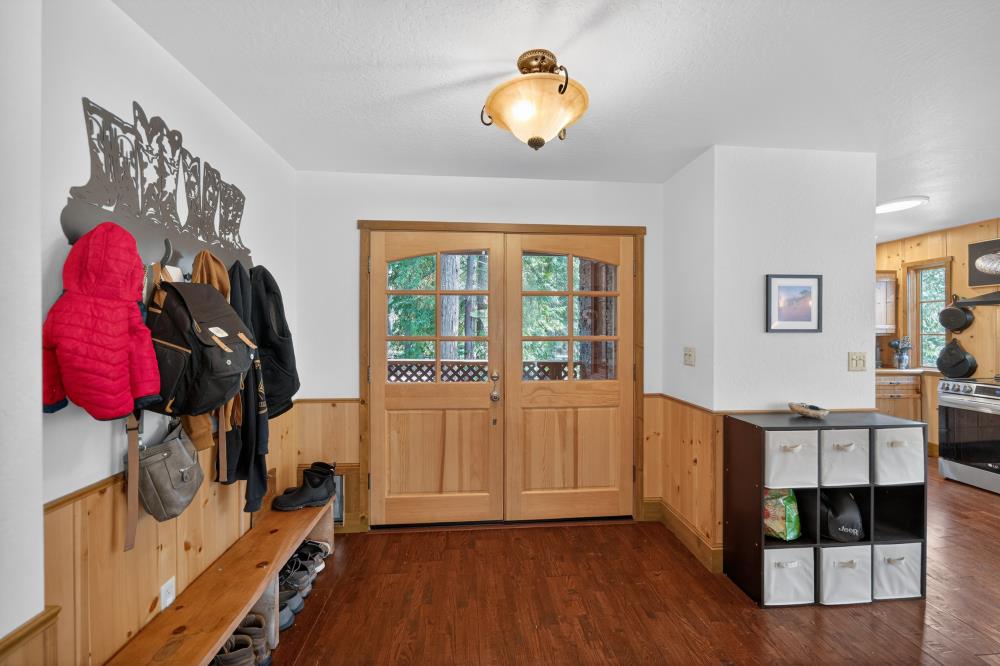 13052 Wood Rose Way Grass Valley, CA 95945 - Photo 8 of 46 a view of a workspace