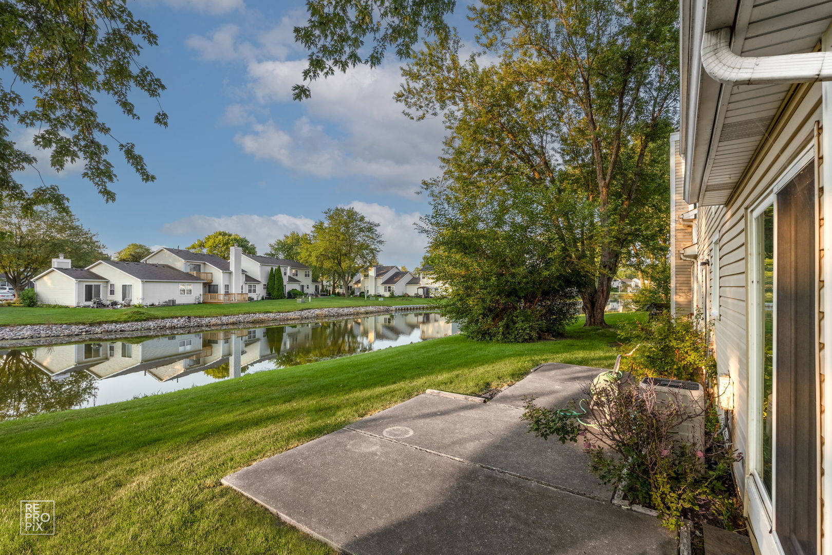 1091 Colony Lake Drive Hoffman Estates, IL 60169 - Photo 14 of 15