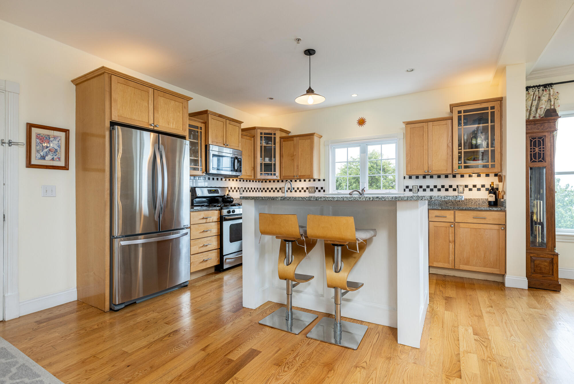 24 Brackett Street, Unit 4 Portland, ME 04102 - Photo 11 of 26 24 Brackett Rd._#4_W5_005