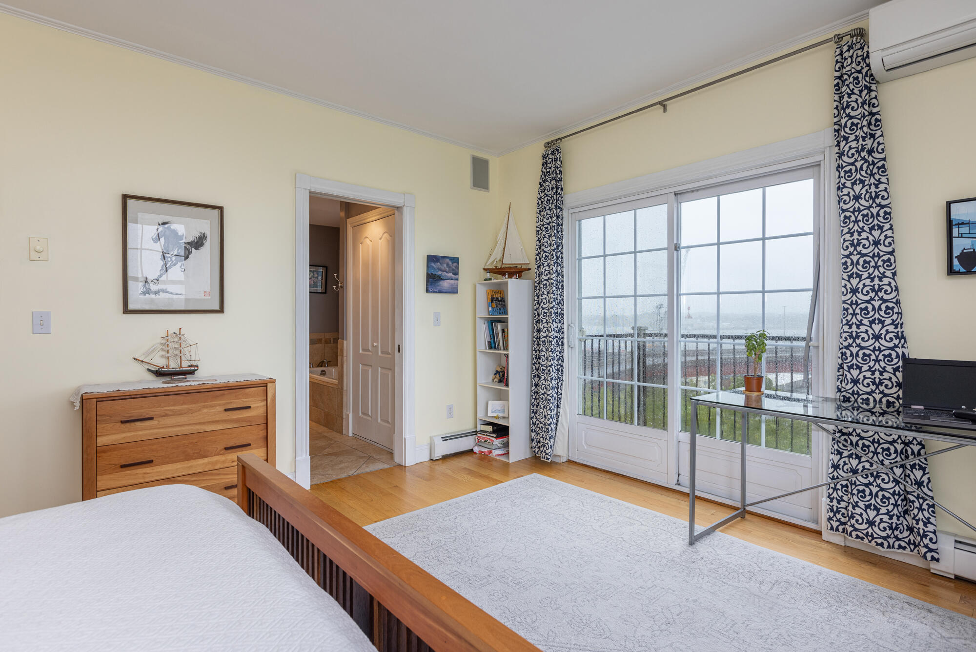 24 Brackett Street, Unit 4 Portland, ME 04102 - Photo 16 of 26 Primary Bedroom