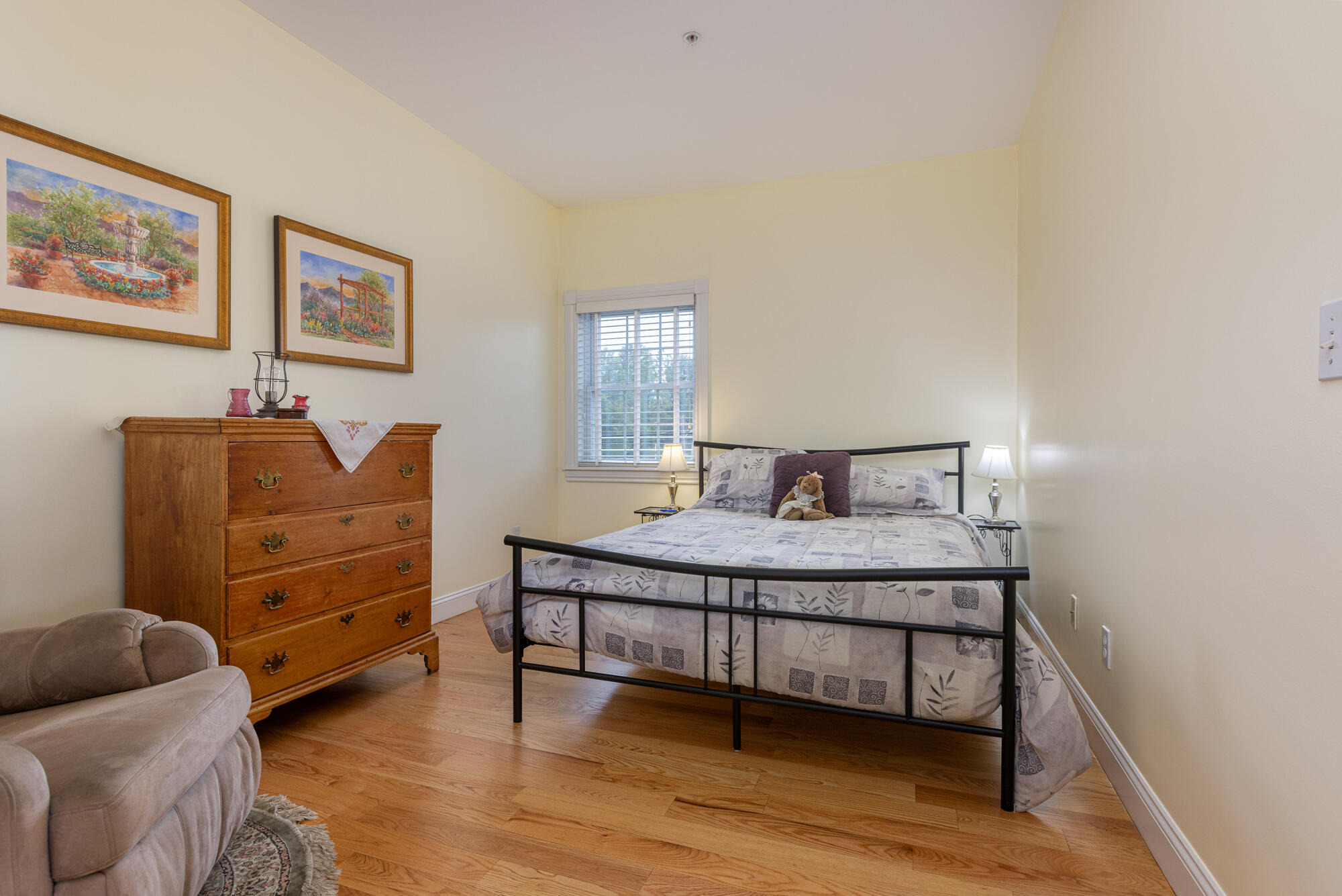 24 Brackett Street, Unit 4 Portland, ME 04102 - Photo 21 of 26 Bedroom 3