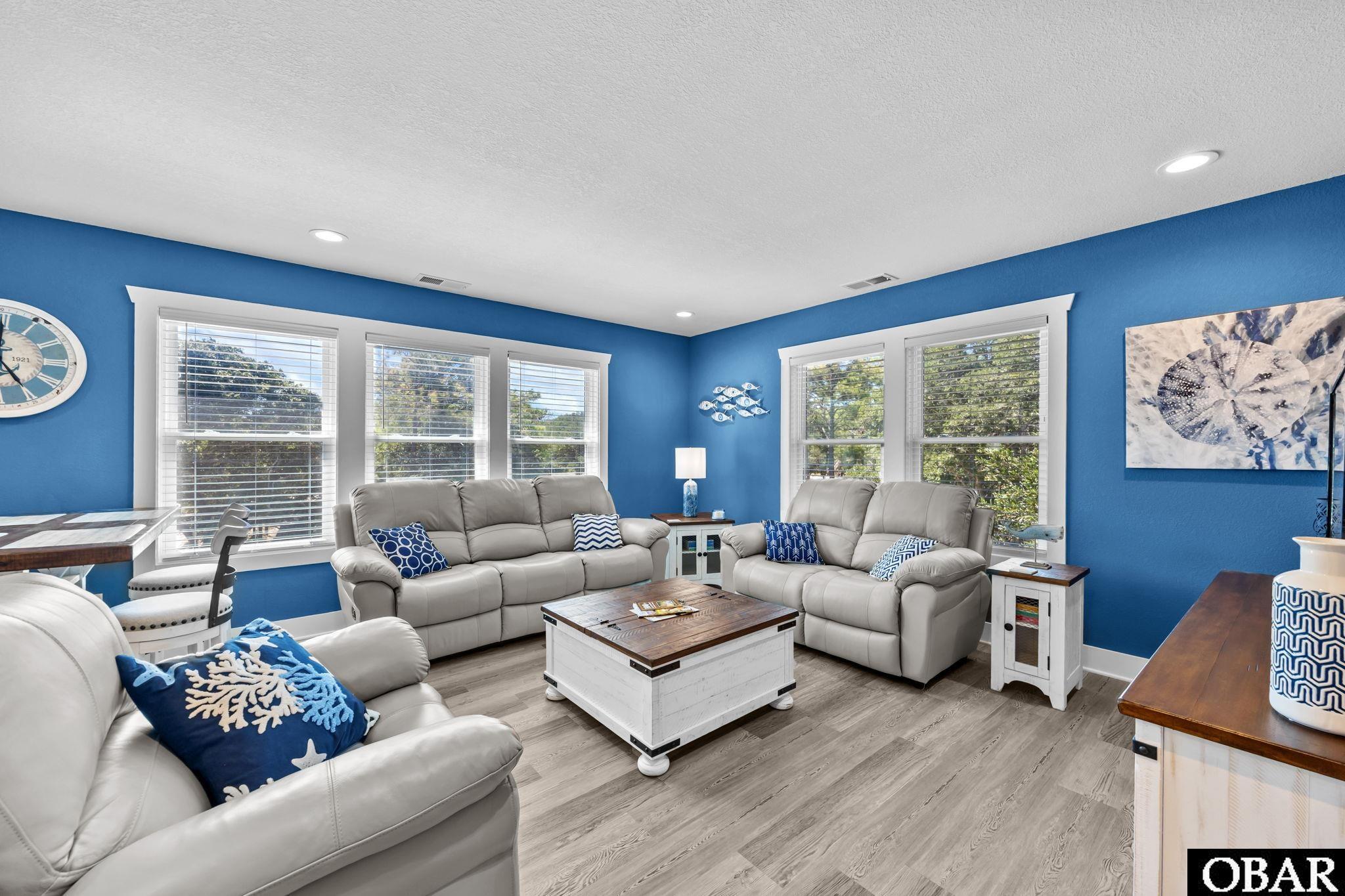 2364 Carova Road Corolla, NC 27927 - Photo 8 of 28 Living Room