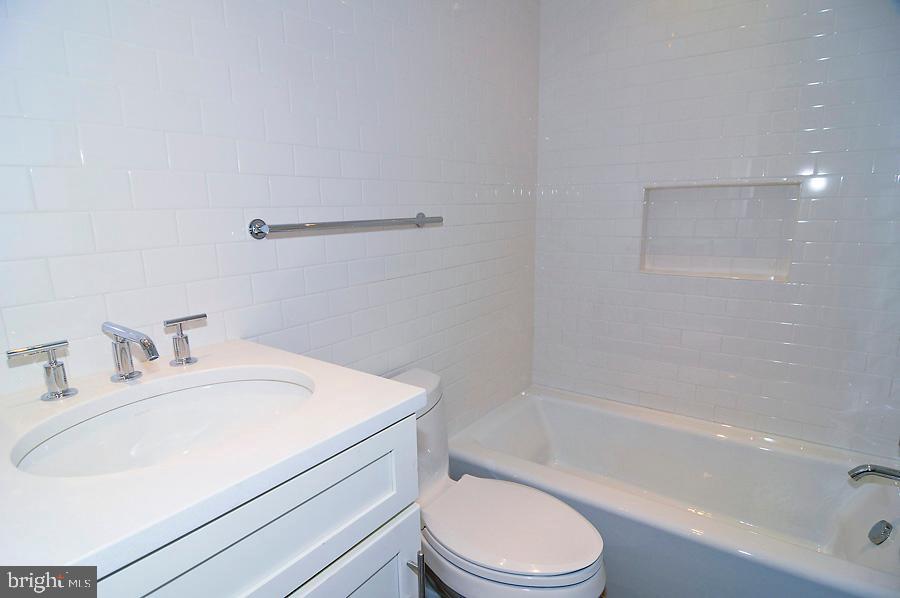 1503 11th Street Northwest, Unit 4 Washington, DC 20001 - Photo 5 of 11 Bath