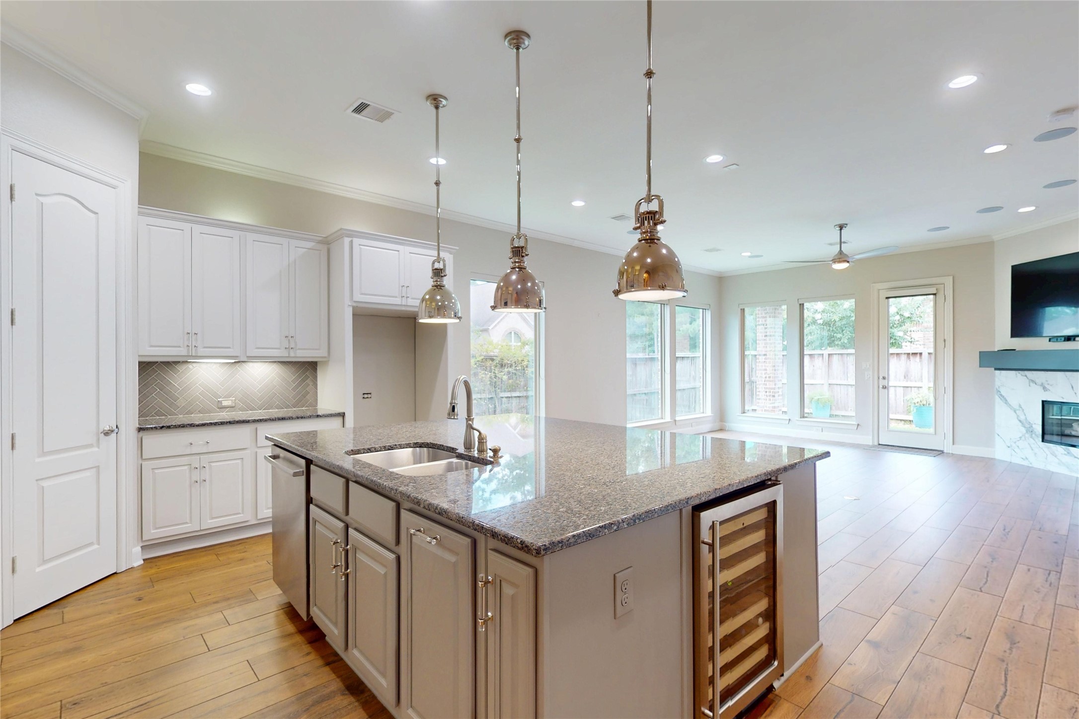 8870 Van Allen Drive Spring, TX 77381 - Photo 9 of 27