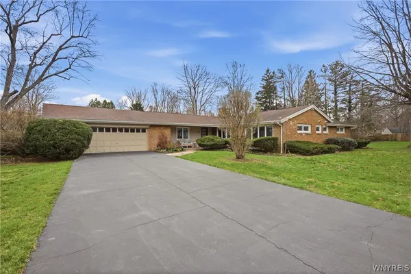 $465,000 | 55 Idlewood Avenue, Hamburg, NY 14075
