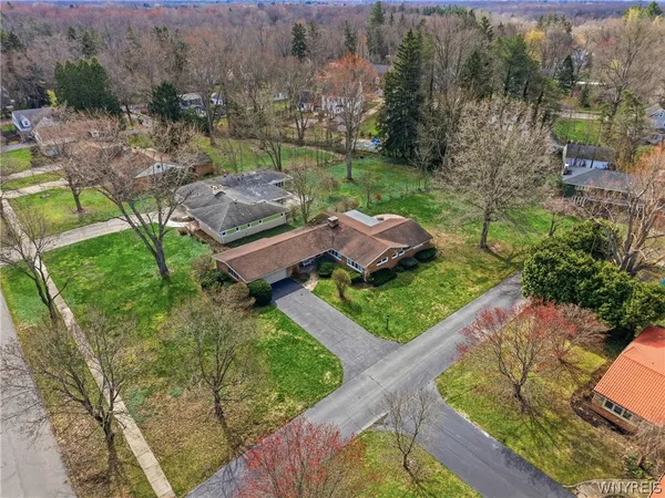 $465,000 | 55 Idlewood Avenue, Hamburg, NY 14075