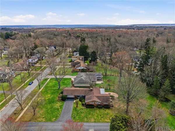 $465,000 | 55 Idlewood Avenue, Hamburg, NY 14075