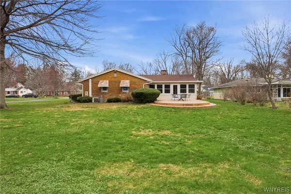 $465,000 | 55 Idlewood Avenue, Hamburg, NY 14075