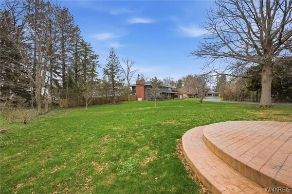 $465,000 | 55 Idlewood Avenue, Hamburg, NY 14075