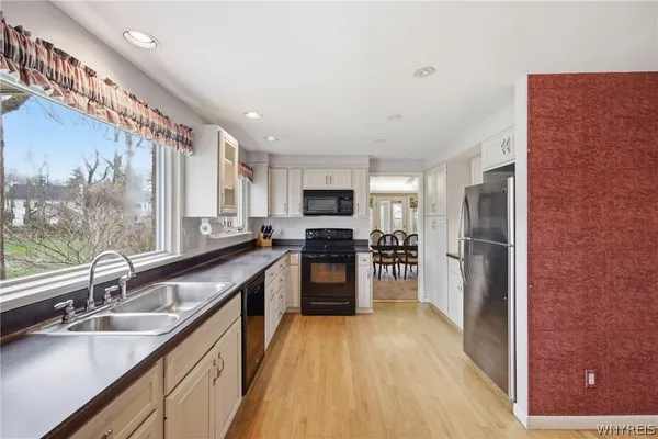 $465,000 | 55 Idlewood Avenue, Hamburg, NY 14075