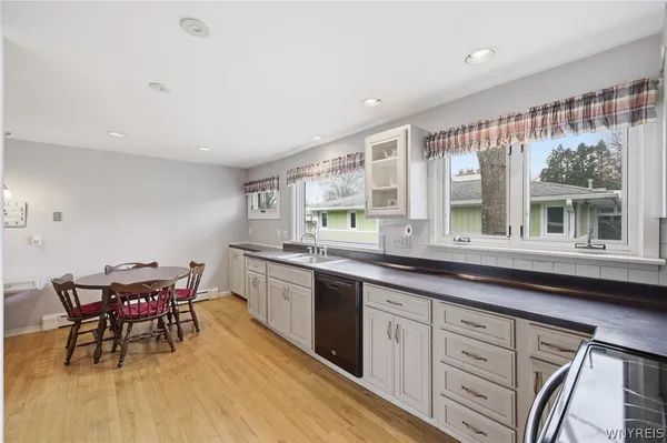 $465,000 | 55 Idlewood Avenue, Hamburg, NY 14075