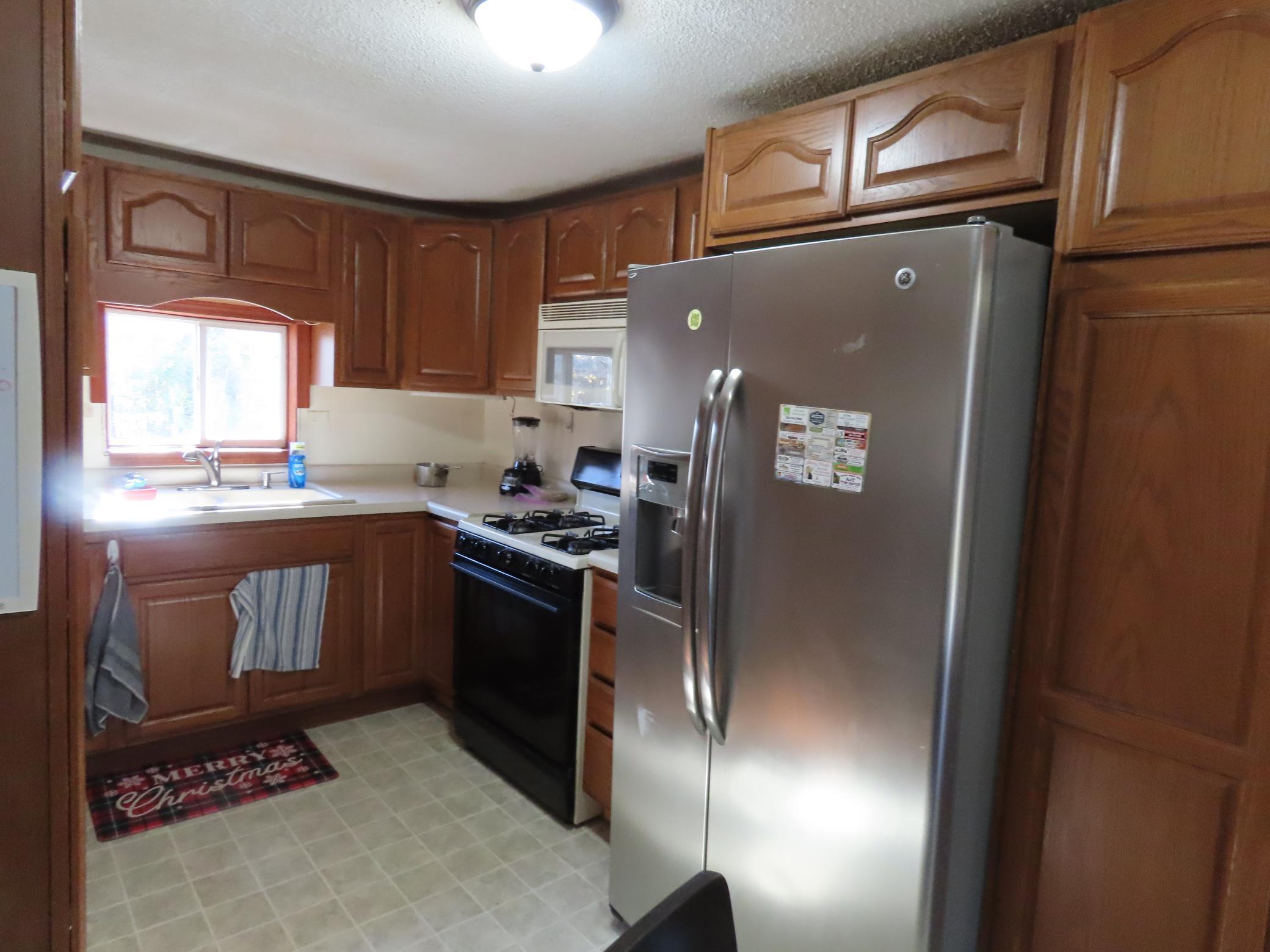 228 Minnesota Street Sandstone, MN 55072 - Photo 11 of 22