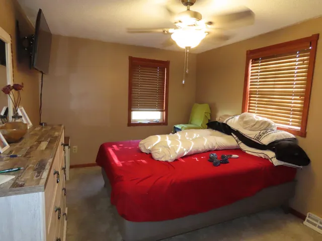 $224,900 | 228 Minnesota Street, Sandstone, MN 55072