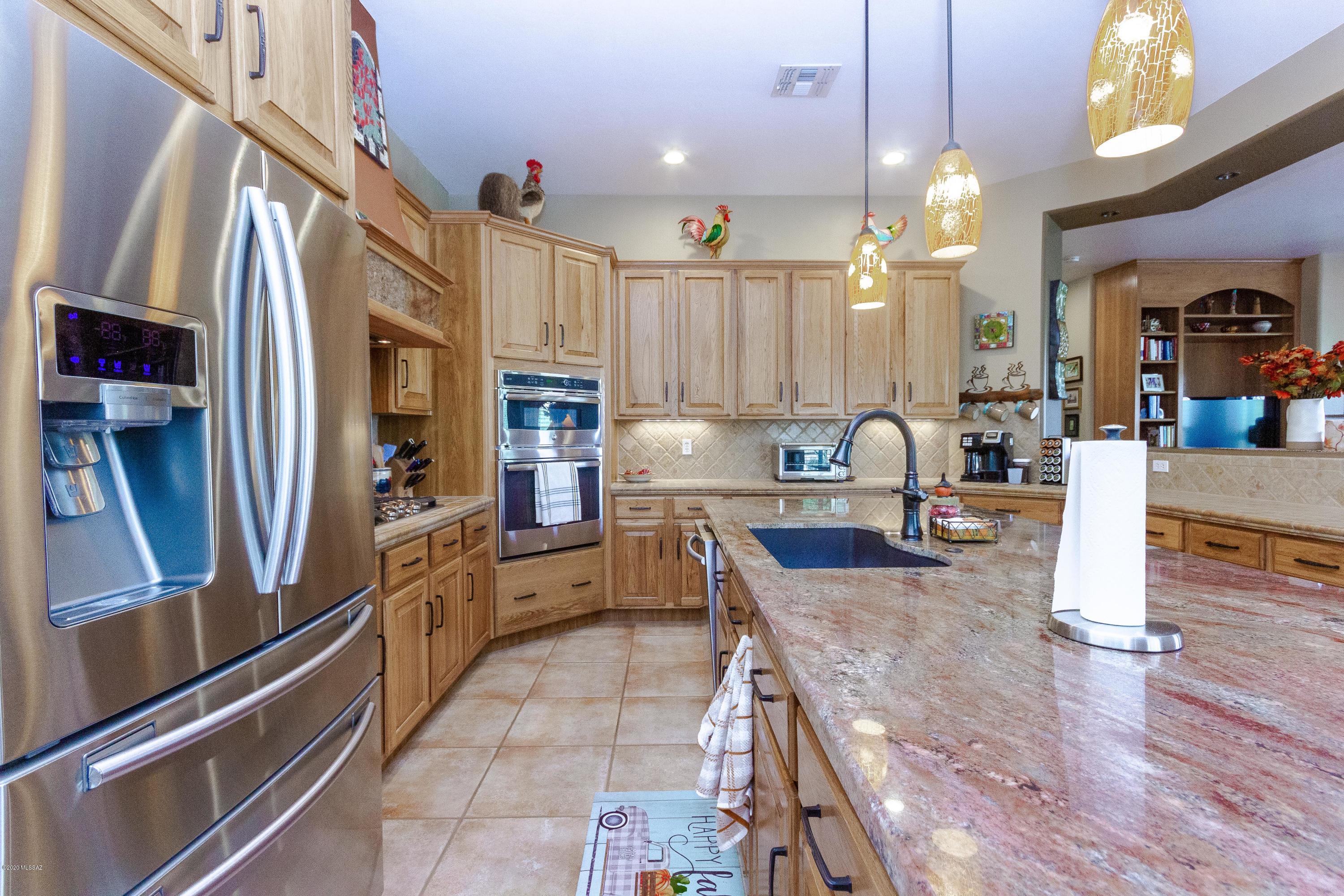 12707 North Piping Rock Road Oro Valley, AZ 85755 - Photo 38 of 50